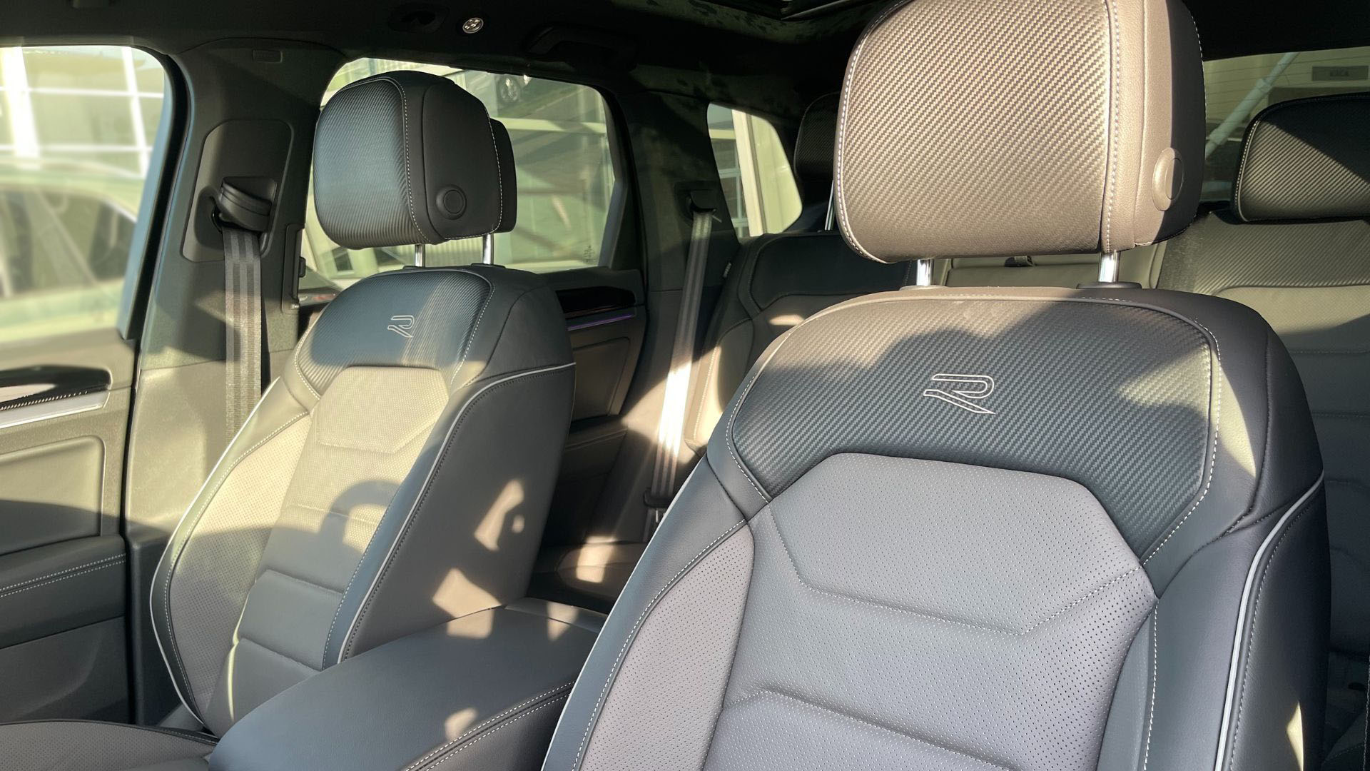 Зображення Touareg R-Line Platinum1 3.0 V6 TDI