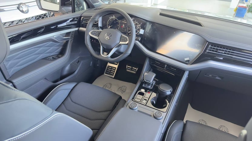 Зображення Touareg R-Line Platinum1 3.0 V6 TDI