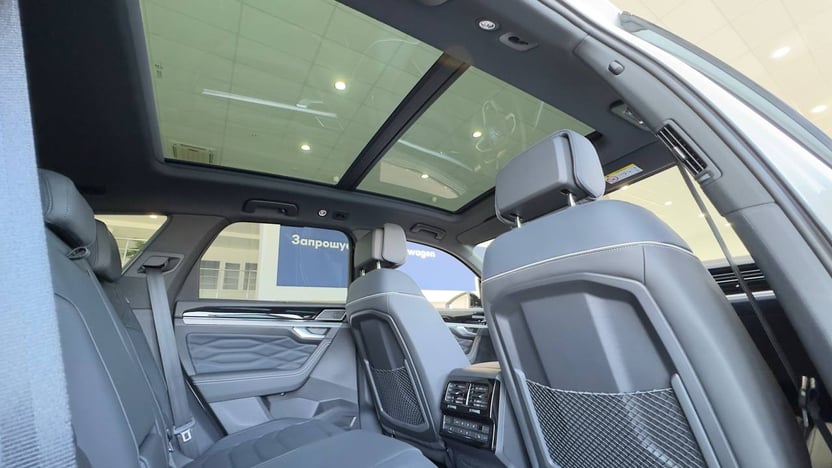 Зображення Touareg R-Line Platinum1 3.0 V6 TDI