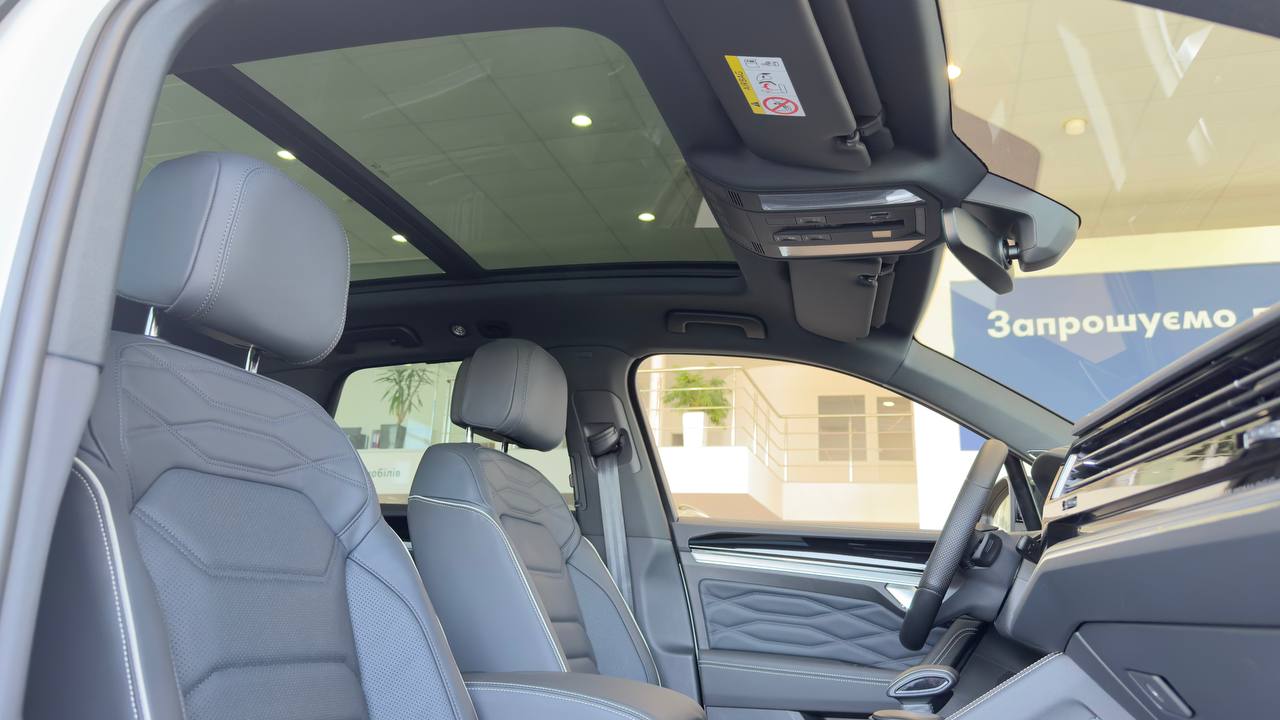 Зображення Touareg R-Line Platinum1 3.0 V6 TDI