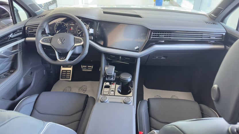 Зображення Touareg R-Line Platinum1 3.0 V6 TDI