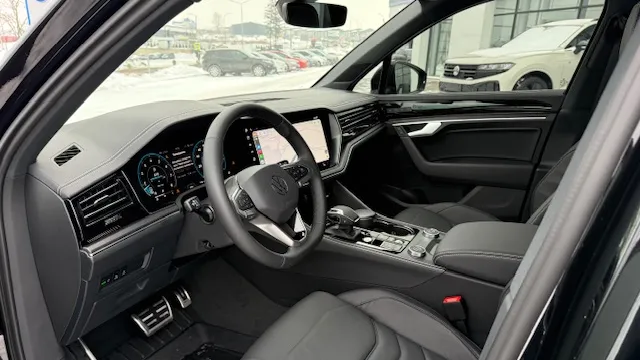 Зображення Touareg Silver+ 3.0 V6 TFSI