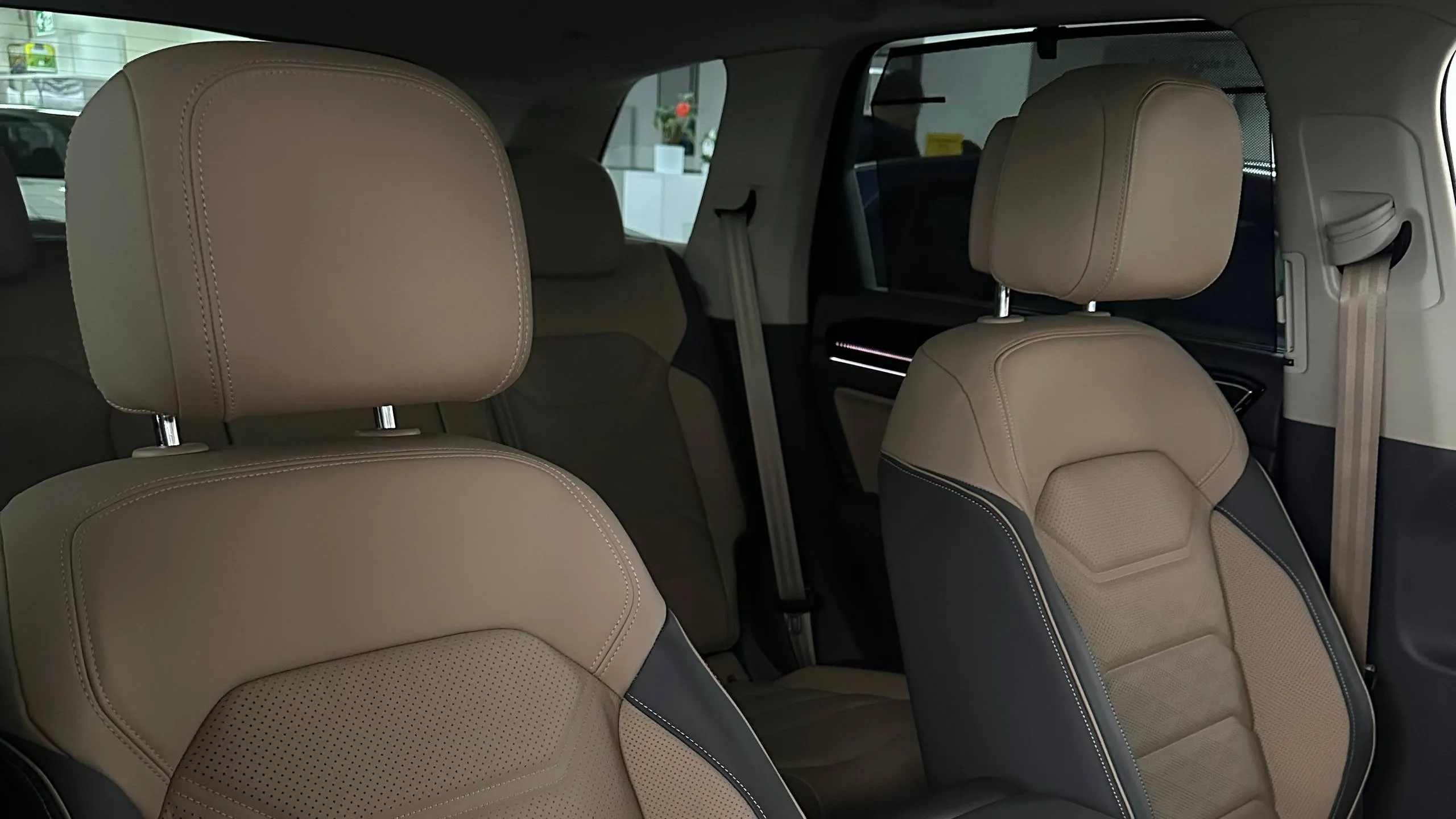 Зображення Touareg R-Line Platinum1 3.0 V6 TDI