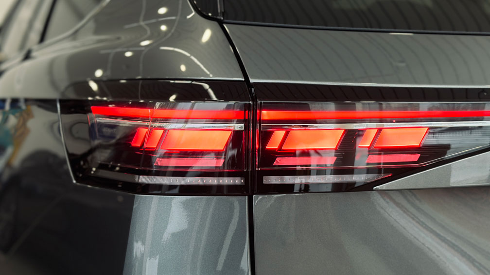 Зображення Новий Passat Elegance 2.0 TDI