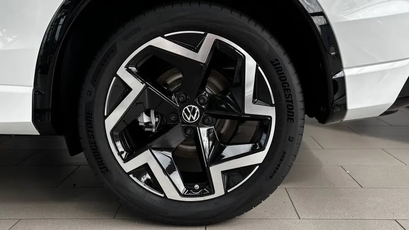 Зображення Tiguan R-Line+ 2.0 TSI 4Motion