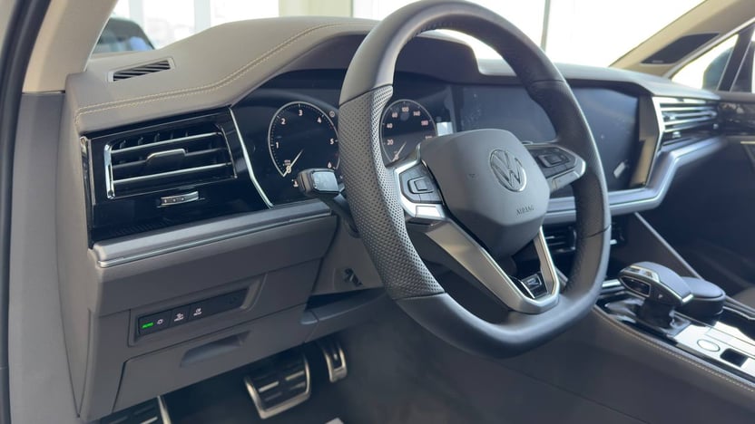 Зображення Touareg R-Line Platinum1 3.0 V6 TDI