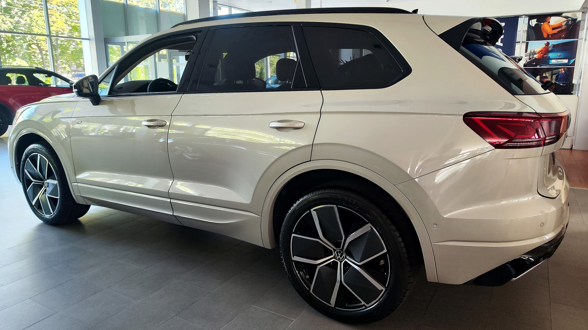 Зображення Touareg R-Line Platinum1 3.0 V6 TDI