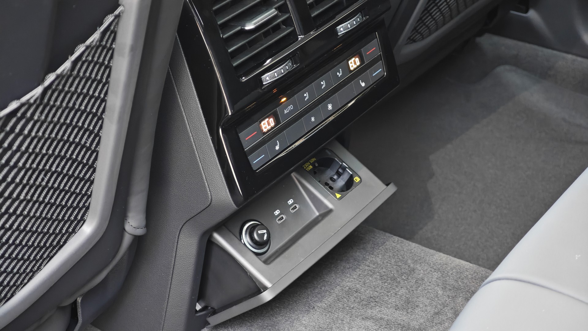 Зображення Touareg R-Line Platinum1 3.0 V6 TDI