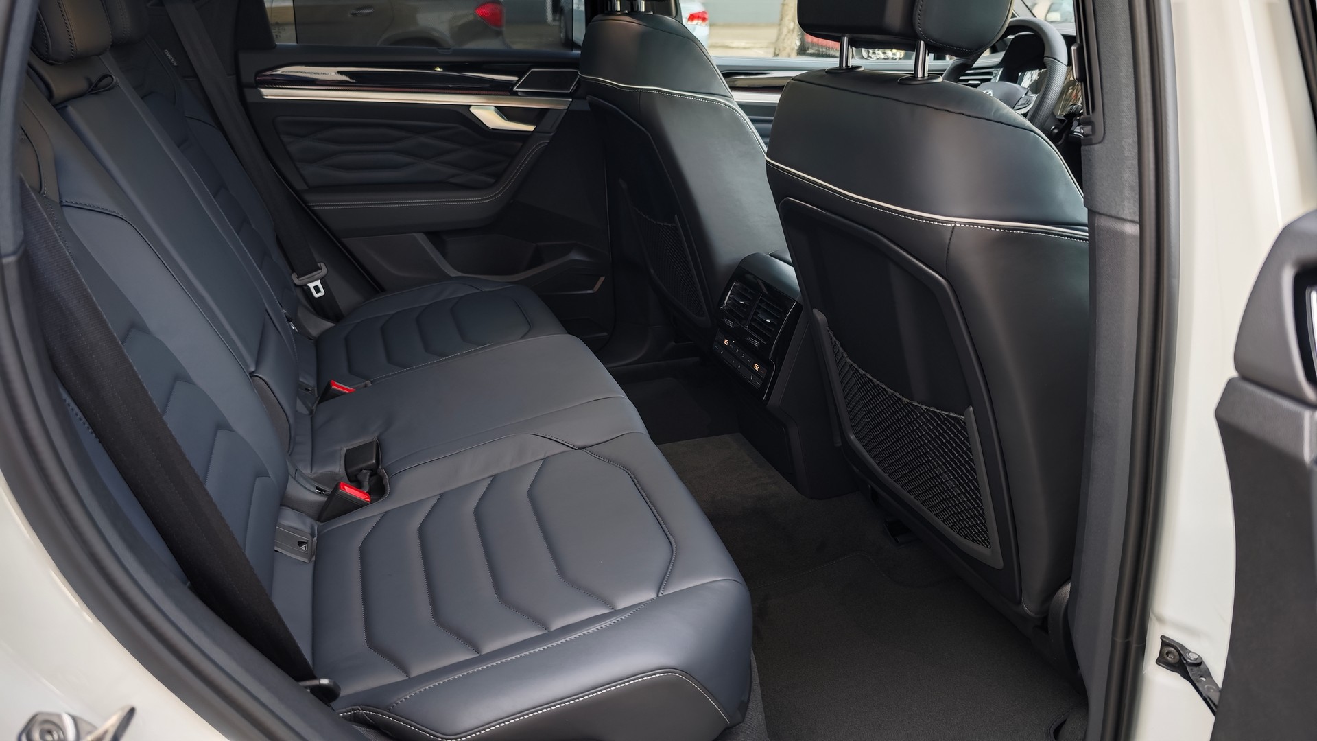 Зображення Touareg R-Line Platinum1 3.0 V6 TDI