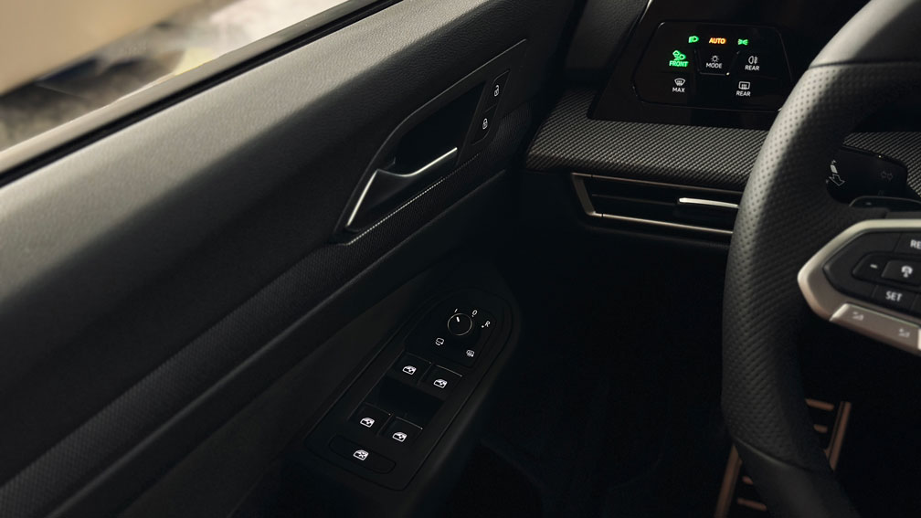 Зображення Golf R-Line 1.4 TSI