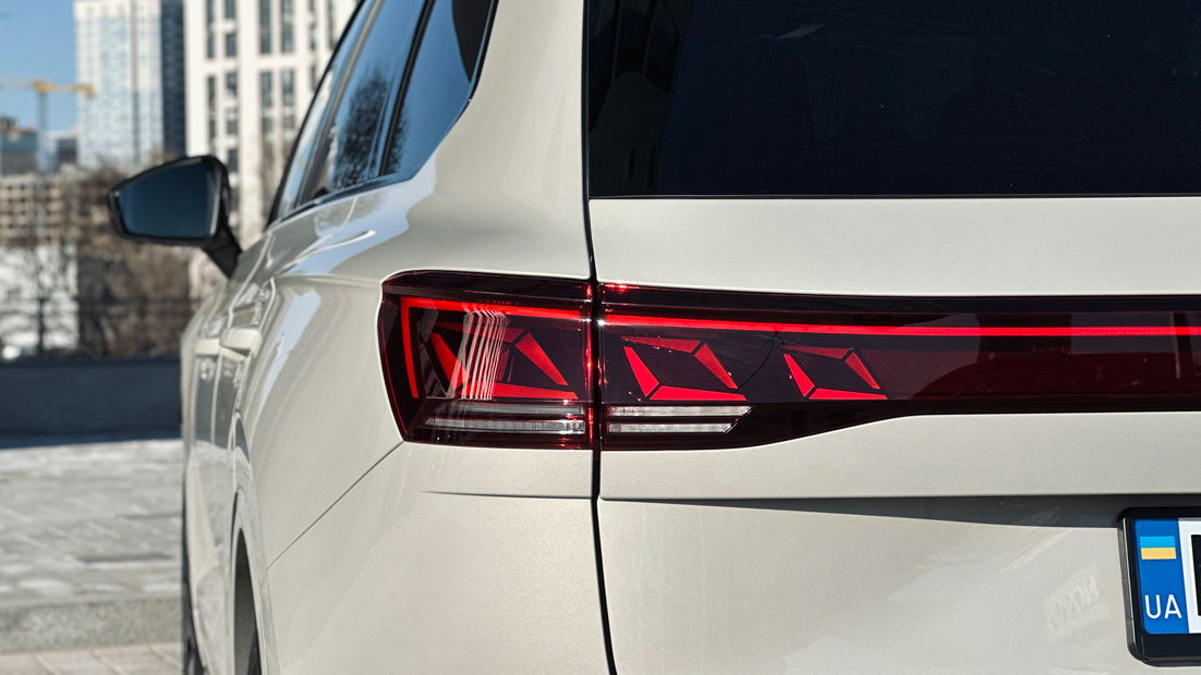 Зображення Touareg R-Line Platinum1 3.0 V6 TDI