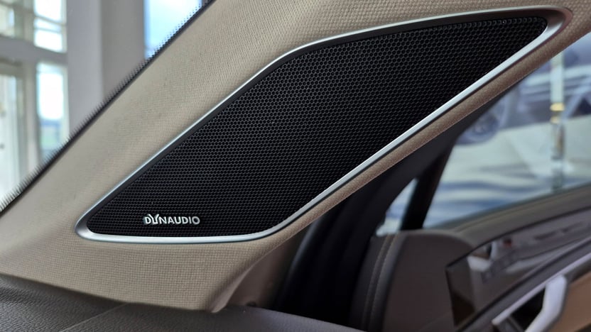 Зображення Touareg R-Line Platinum1 3.0 V6 TDI