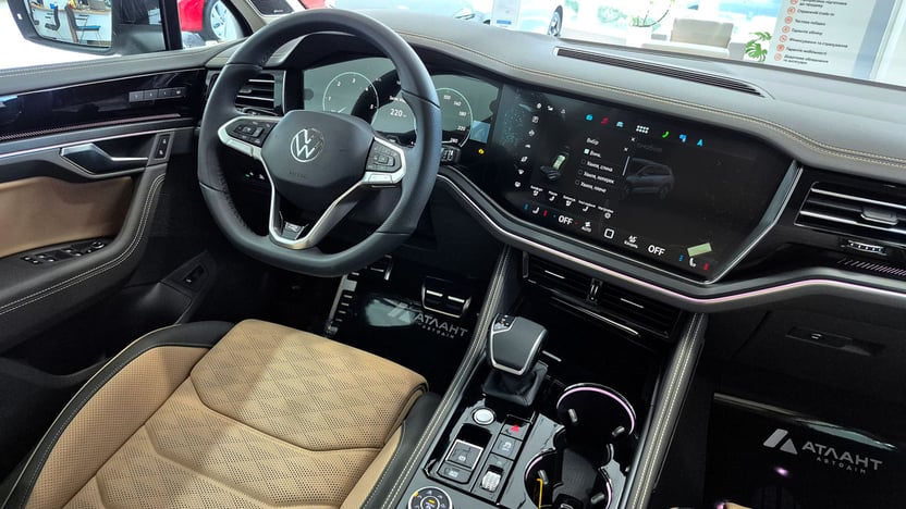 Зображення Touareg R-Line Platinum1 3.0 V6 TDI