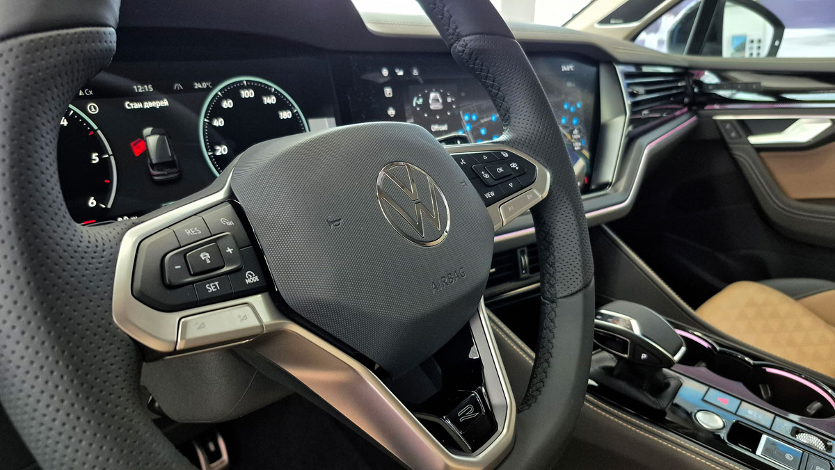 Зображення Touareg R-Line Platinum1 3.0 V6 TDI