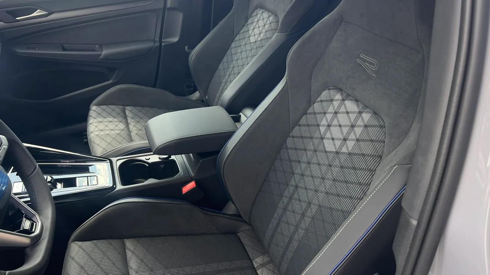 Зображення Golf R-Line 1.4 TSI