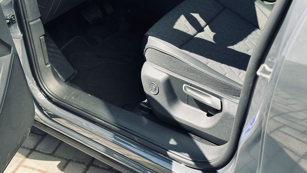 Зображення Новий Tayron Life+ 2.0 TDI FWD