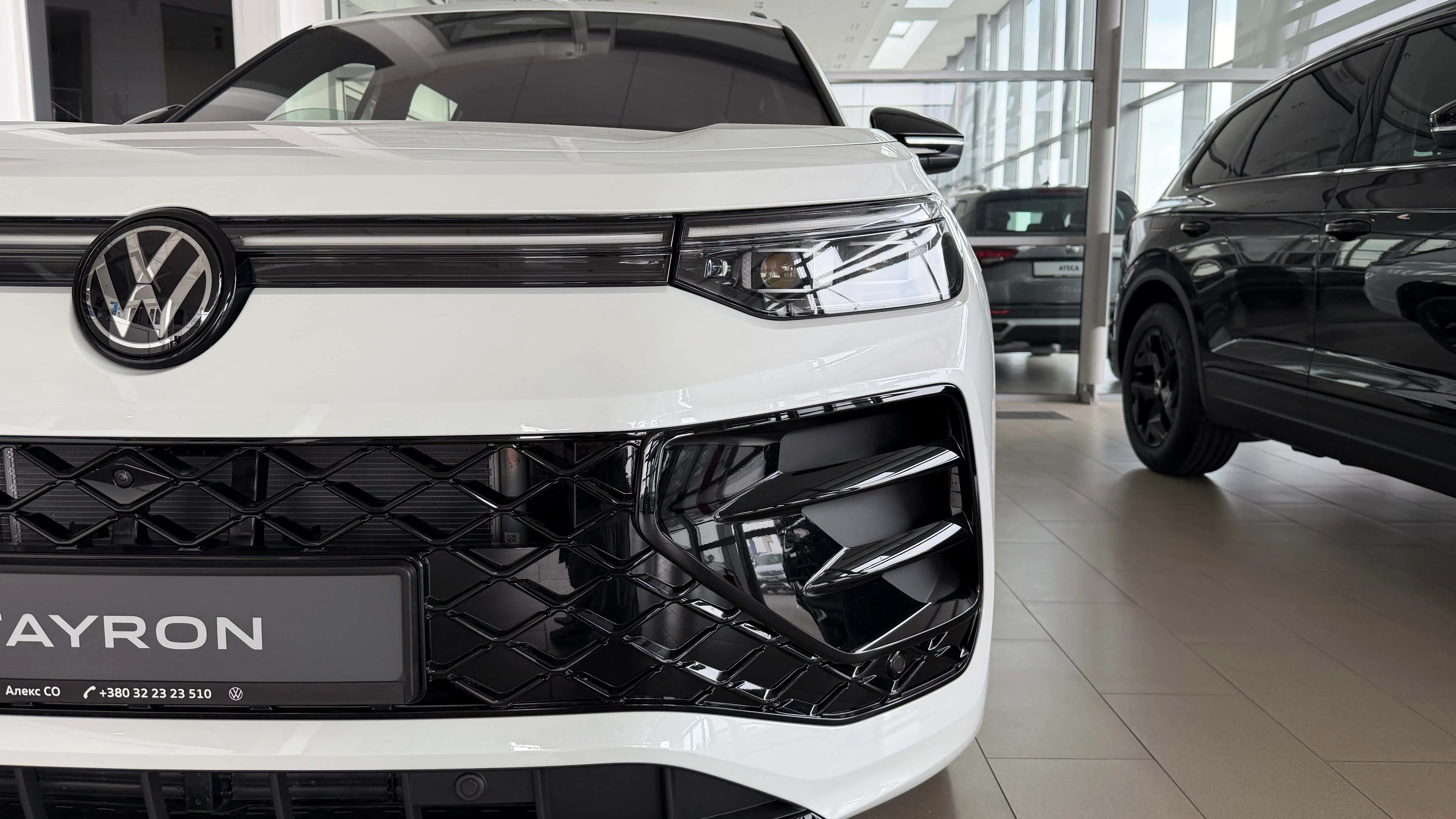 Зображення Tayron R-Line Platinum 2.0 TDI 4M