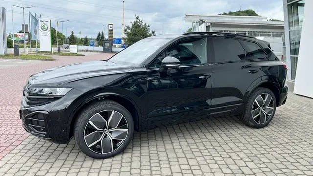 Зображення Touareg R-Line Final Edition2 3.0 V6 TDI