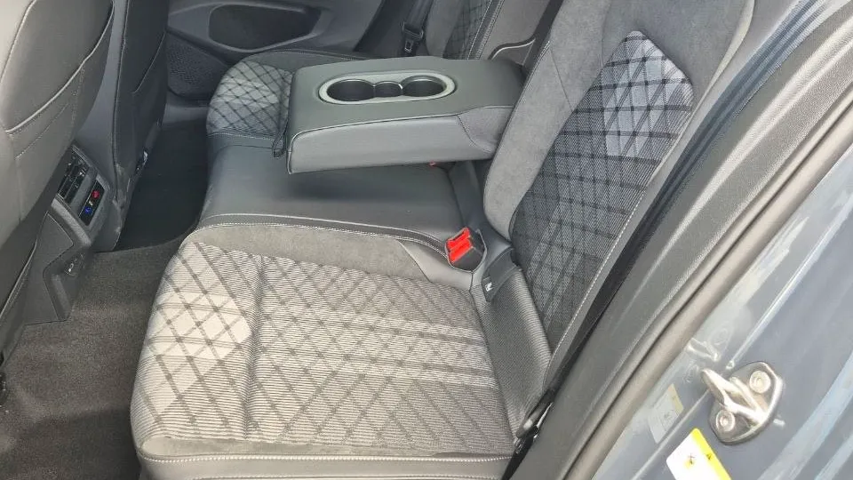 Зображення Golf R-Line 1.4 TSI