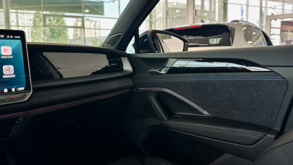 Зображення Новий Tayron R-Line Platinum 2.0 TSI 4M