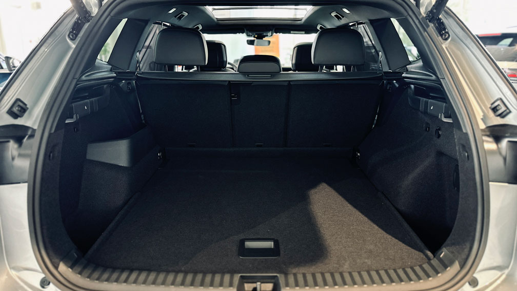 Зображення Новий Tayron R-Line Platinum 2.0 TSI 4M