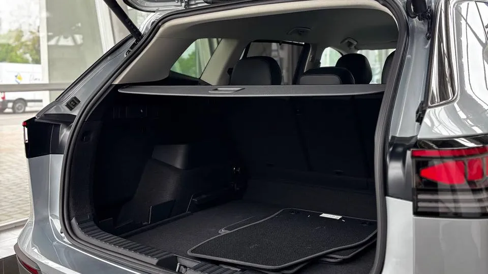 Зображення Новий Tayron Life+ 2.0 TDI FWD