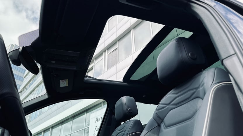 Зображення Touareg R-Line Final Edition2 3.0 V6 TDI