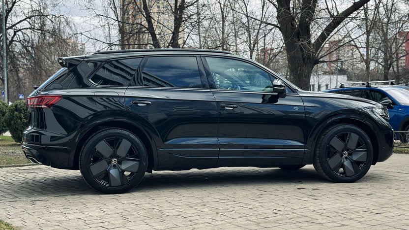 Зображення Touareg R-Line Final Edition2 3.0 V6 TDI