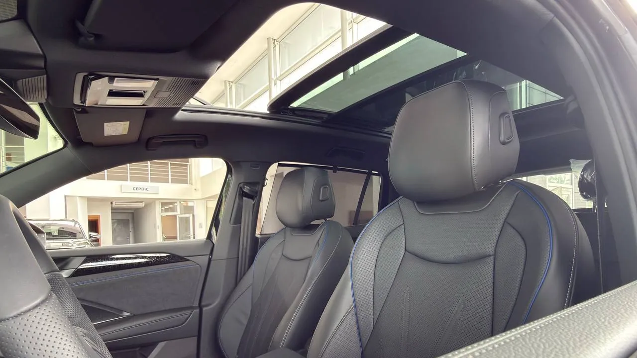 Зображення Новий Tayron R-Line Platinum 2.0 TSI 4M