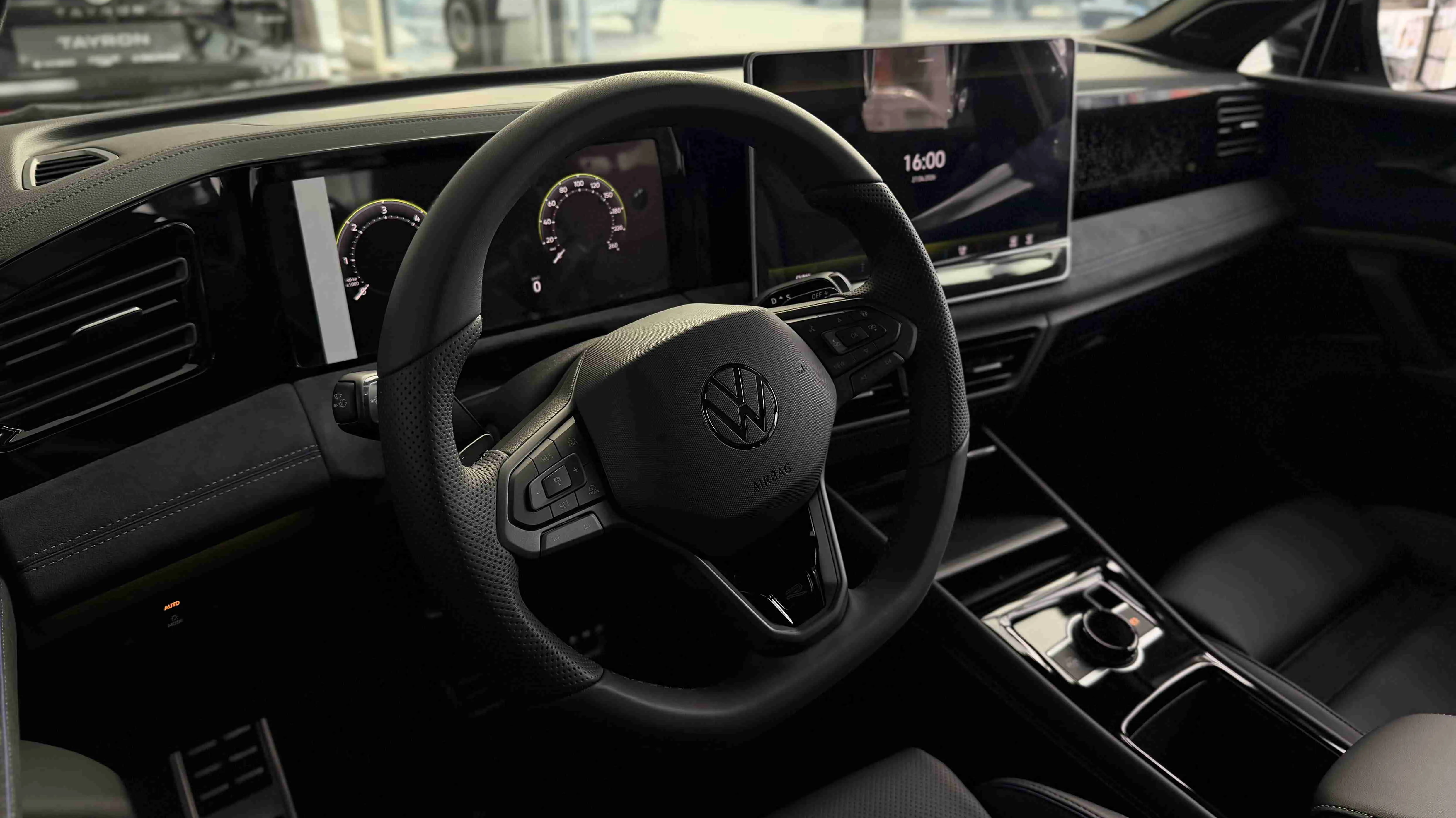 Зображення Tiguan R-Line+ 2.0 TDI 4Motion