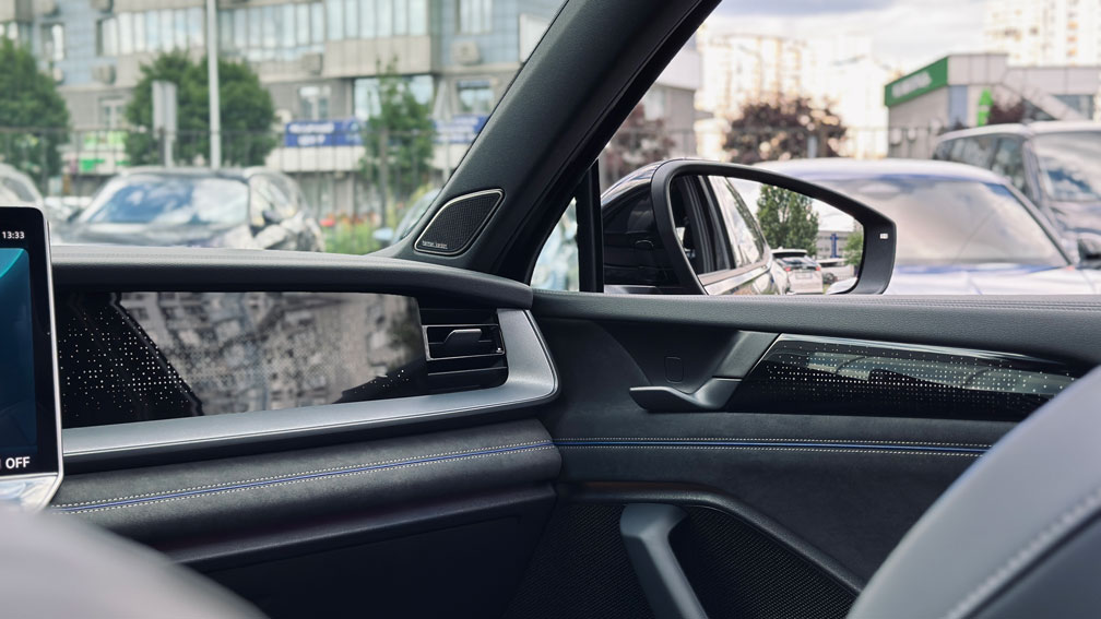 Зображення Tayron R-Line Platinum 2.0 TDI 4M