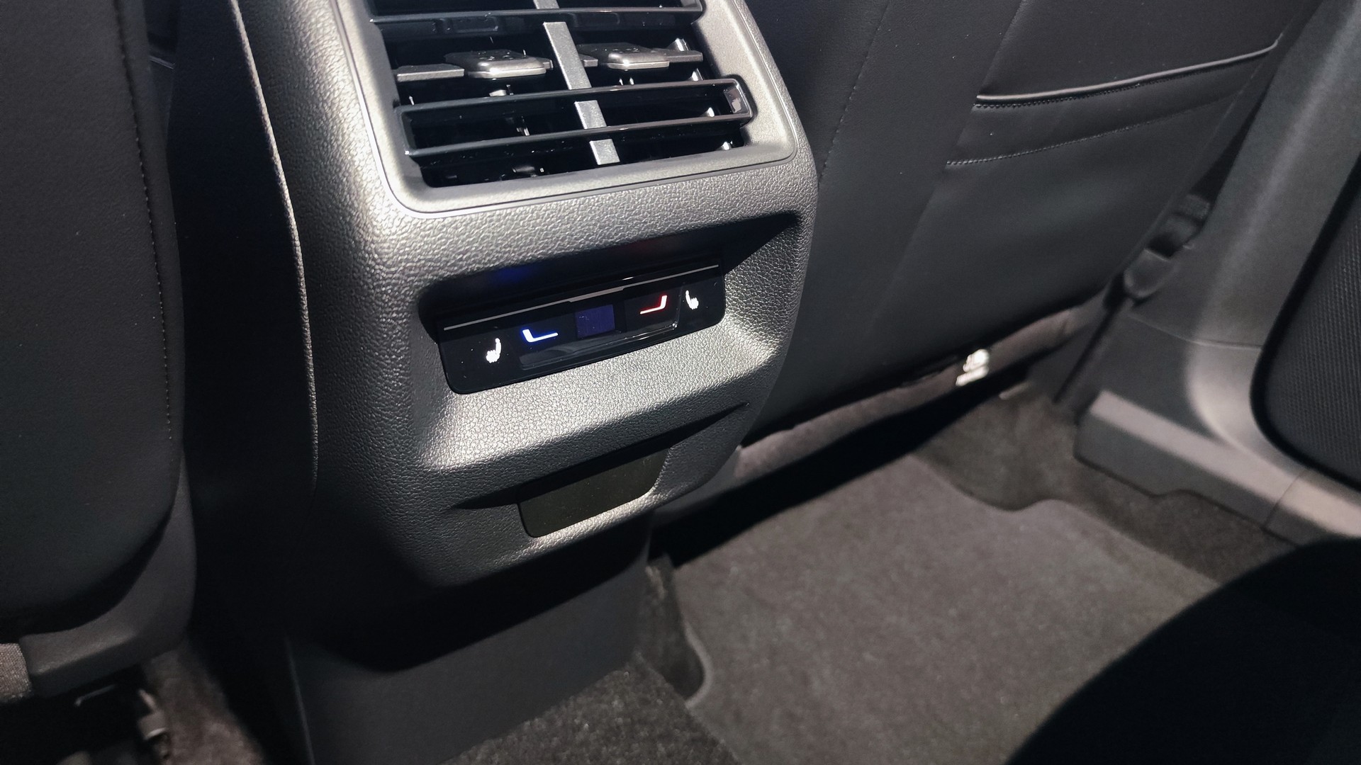 Зображення Tiguan Life+ 2.0 TDI FWD