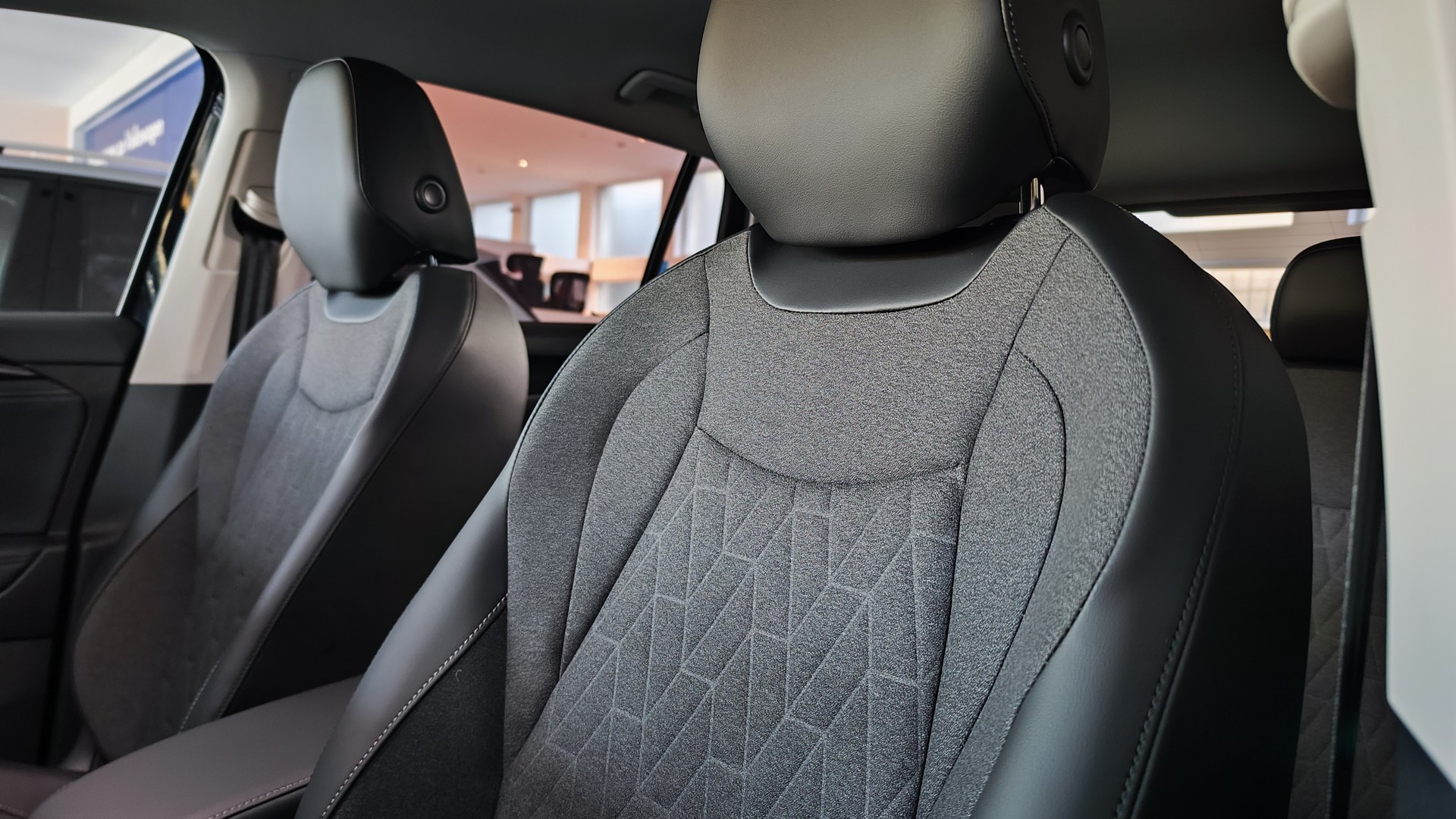 Зображення Tiguan Life+ 2.0 TDI FWD