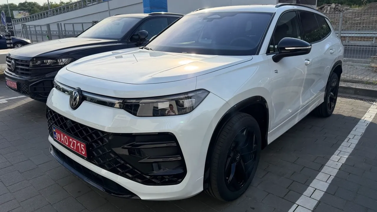 Зображення Tayron R-Line Platinum 2.0 TDI 4M