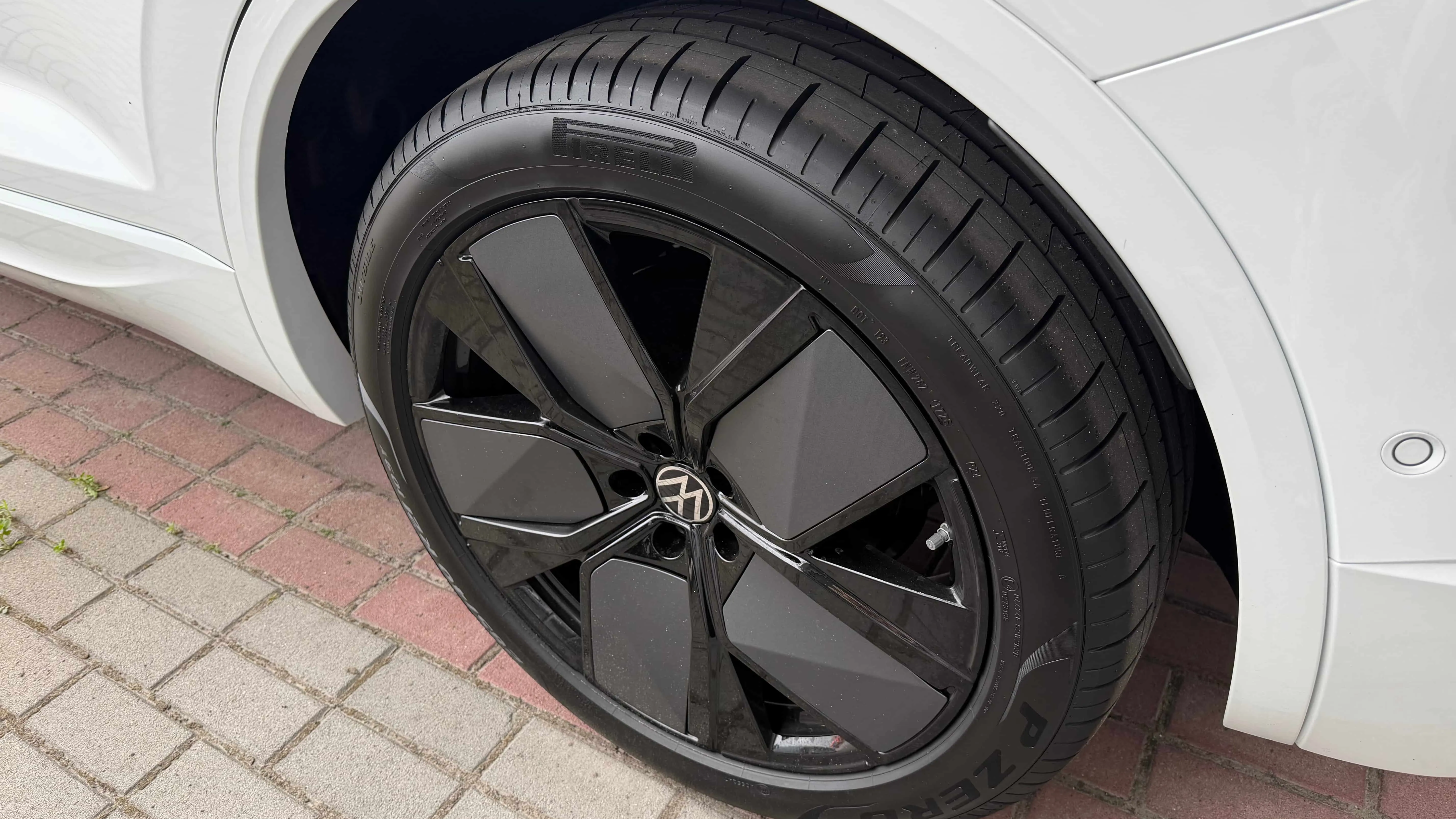 Зображення Touareg R-Line Final Edition2 3.0 V6 TDI