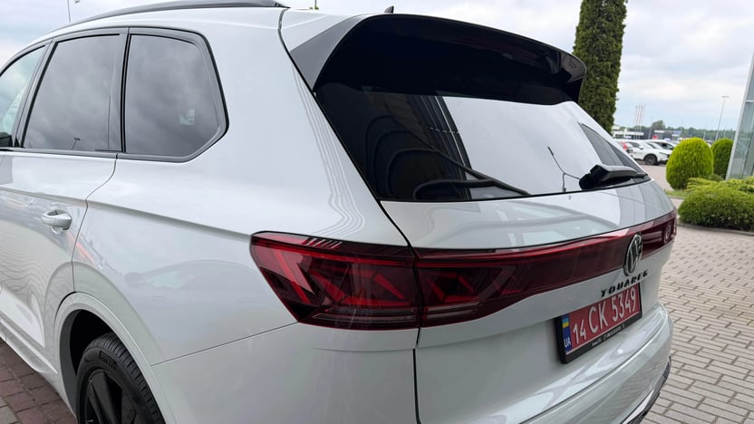 Зображення Touareg R-Line Final Edition2 3.0 V6 TDI