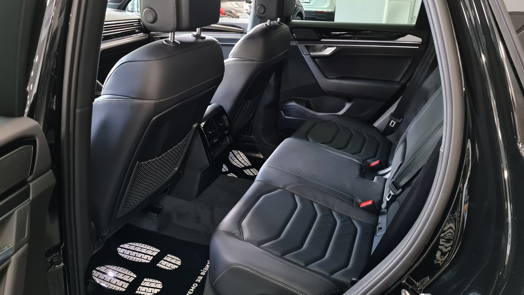 Зображення Touareg Silver 3.0 V6 TDI