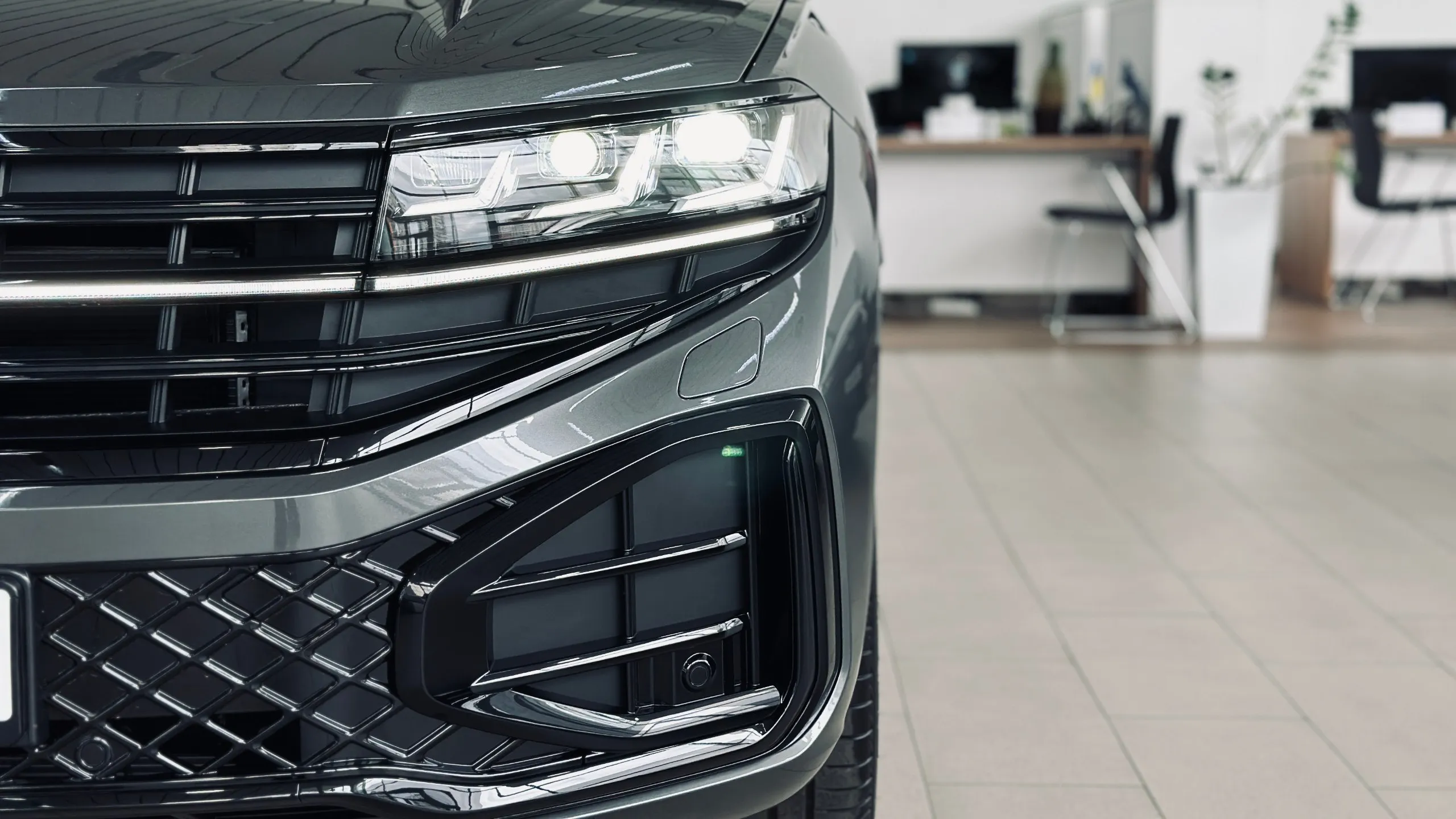 Зображення Touareg R-Line Final Edition2 3.0 V6 TDI