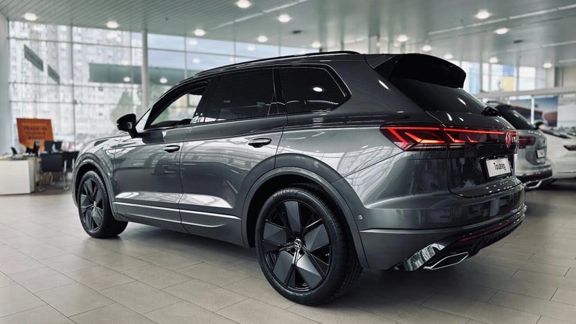 Зображення Touareg R-Line Final Edition2 3.0 V6 TDI