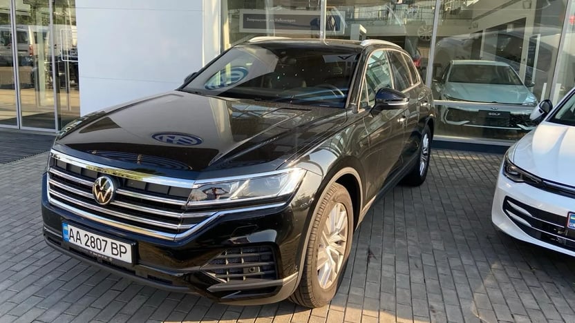 Зображення Touareg Silver+ 3.0 V6 TFSI