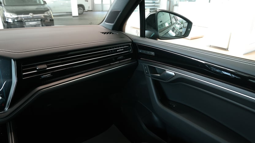 Зображення Touareg Silver 3.0 V6 TDI