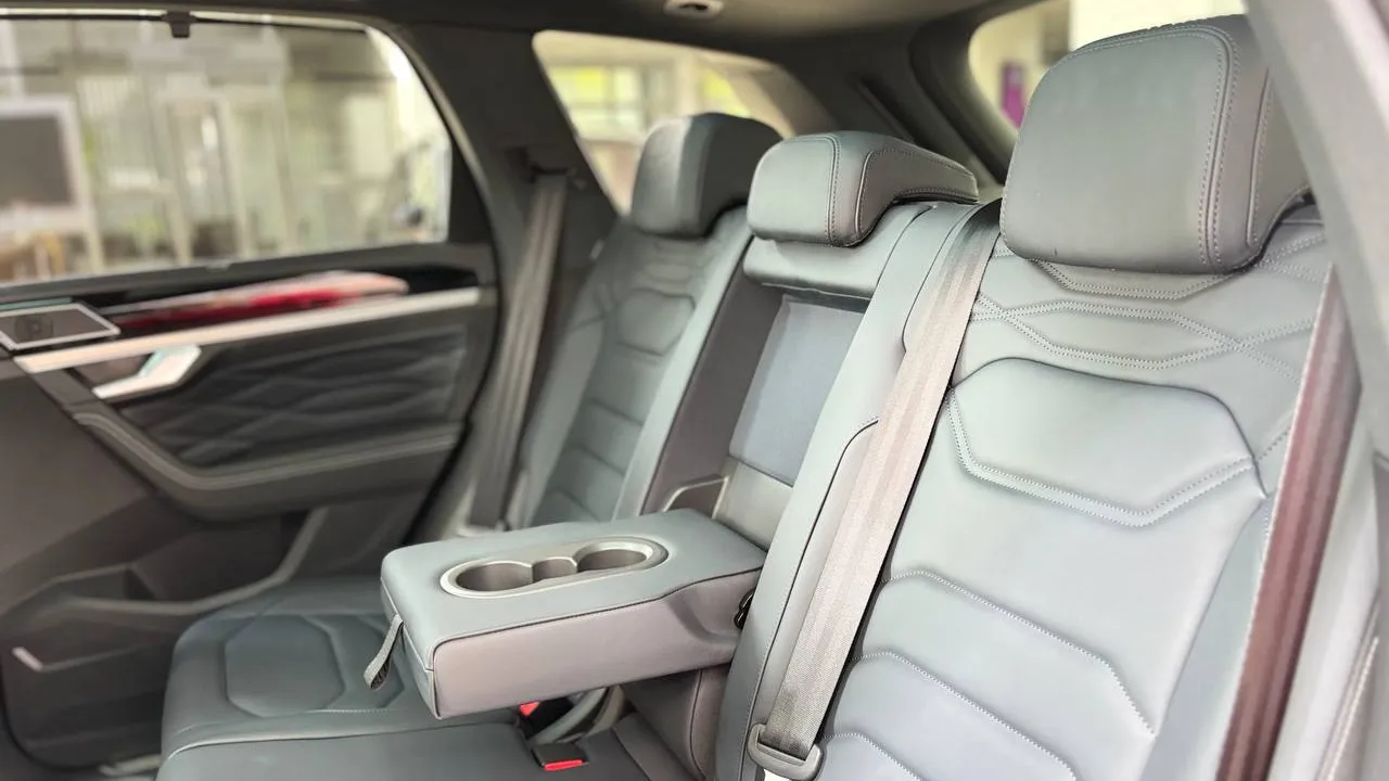 Зображення Touareg R-Line Final Edition2 3.0 V6 TDI