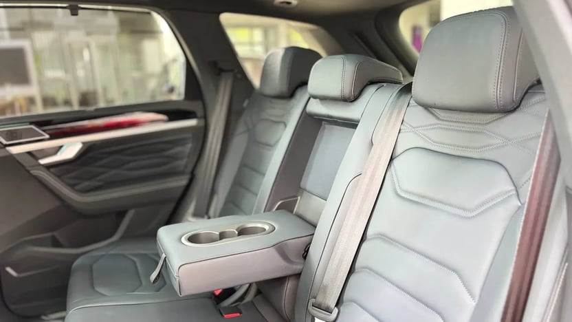 Зображення Touareg R-Line Final Edition2 3.0 V6 TDI