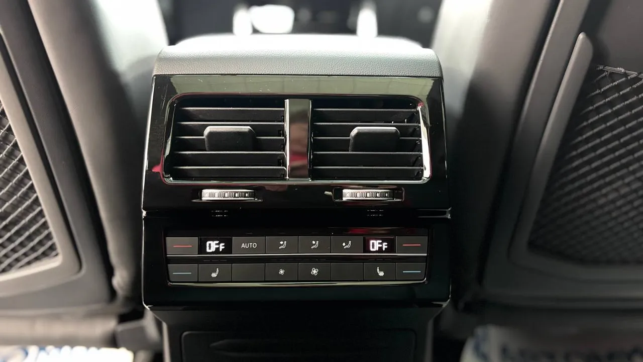 Зображення Touareg R-Line Final Edition2 3.0 V6 TDI