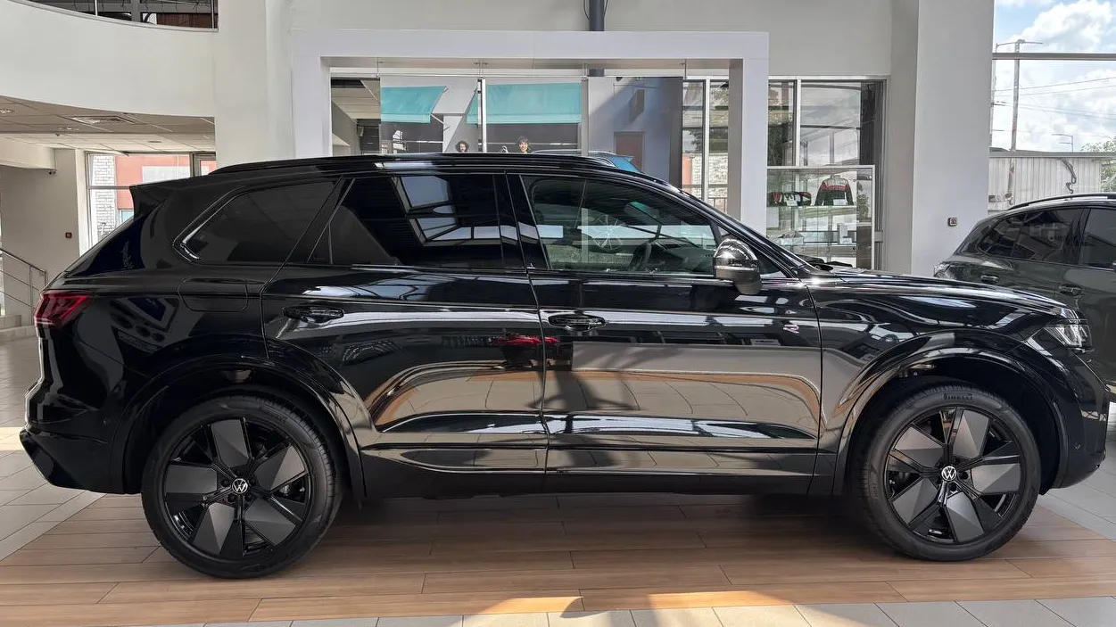 Зображення Touareg R-Line Final Edition2 3.0 V6 TDI