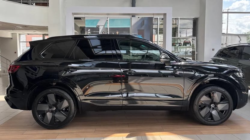 Зображення Touareg R-Line Final Edition2 3.0 V6 TDI