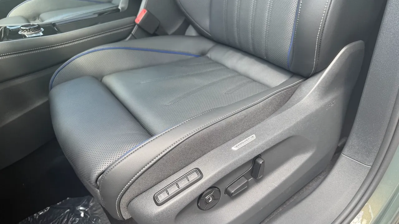 Зображення Tayron R-Line Platinum 2.0 TDI 4M