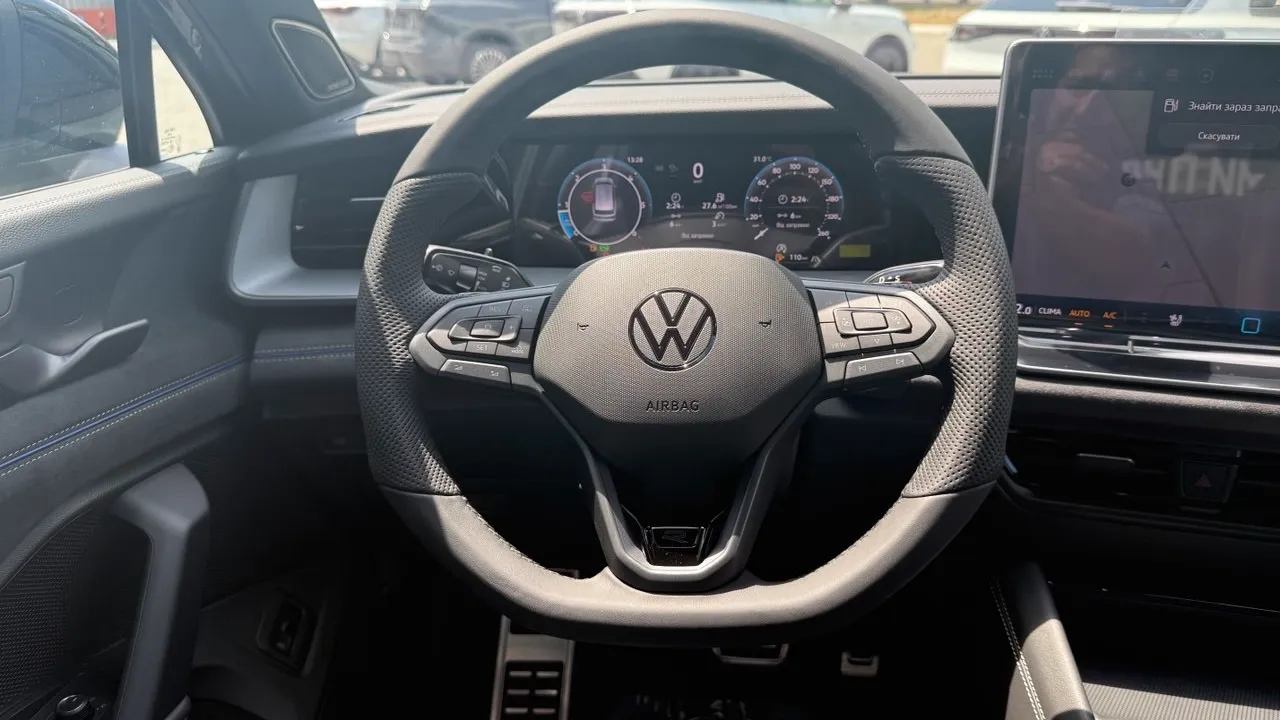 Зображення Tayron R-Line Platinum 2.0 TDI 4M