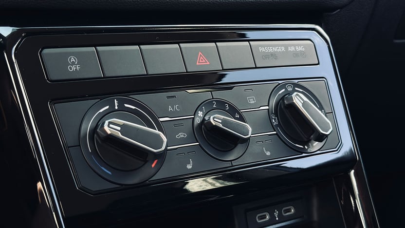 Зображення Новий T-Cross Life 1.0 TSI