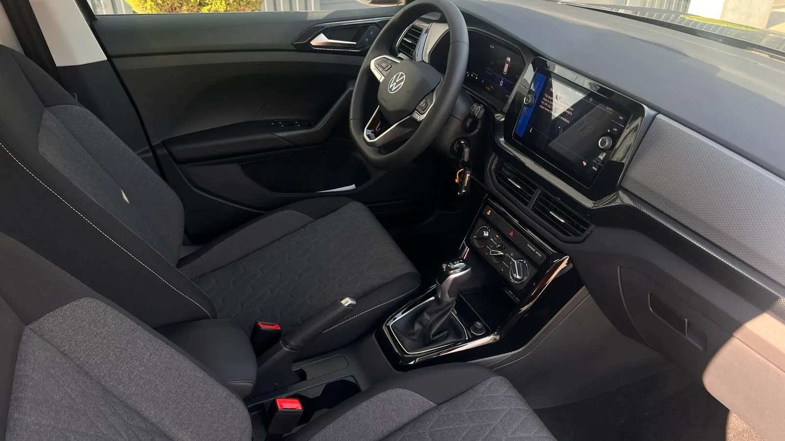 Зображення Новий T-Cross Life 1.0 TSI